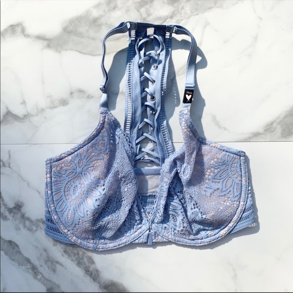 Victoria’s Secret Very Sexy Unlined Plunge Bra - Picture 2 of 11